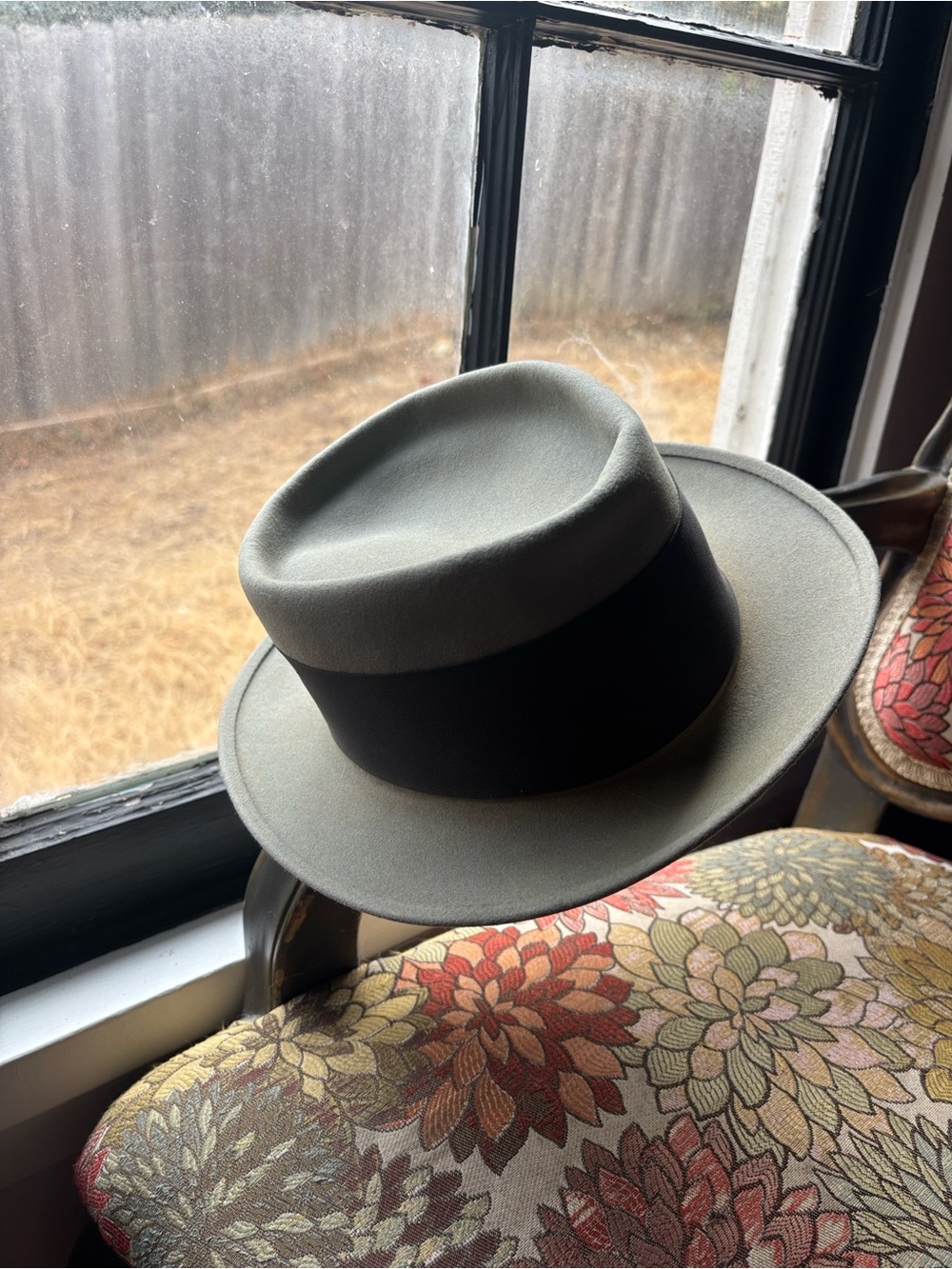 Stetson grey Royal De Luxe Hat . Liner in Cream and Tan